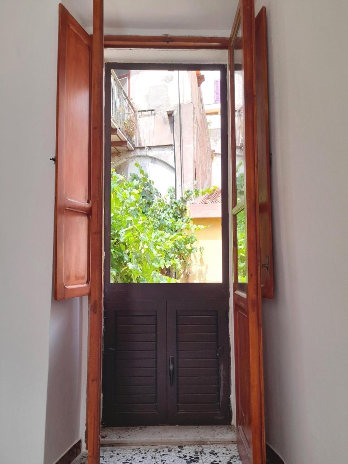 Villa Casa A Bosa In Centro Storico Extérieur photo